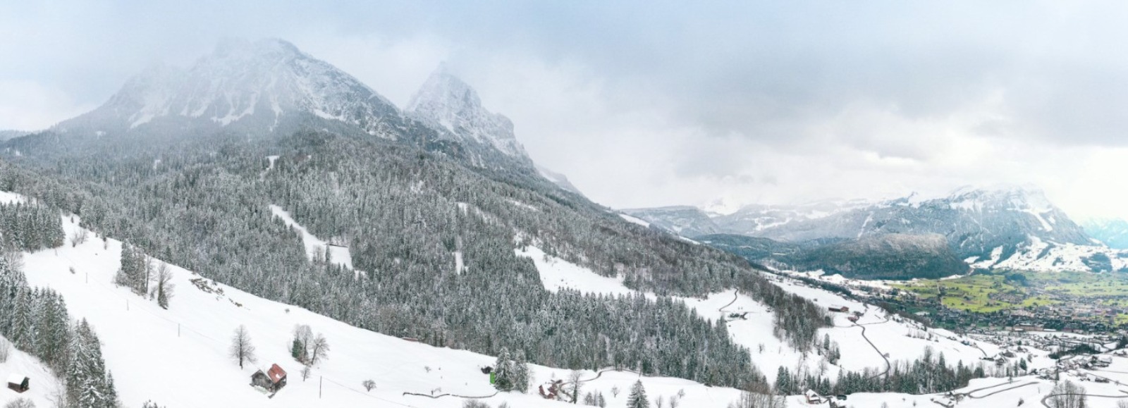 PRIVATE TRAVEL FROM THE UK TO EUROPEAN SKI RESORTS